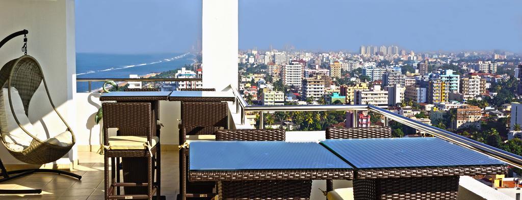 The Penthouse Above Sea Apartment Dehiwala-Mount Lavinia Luaran gambar