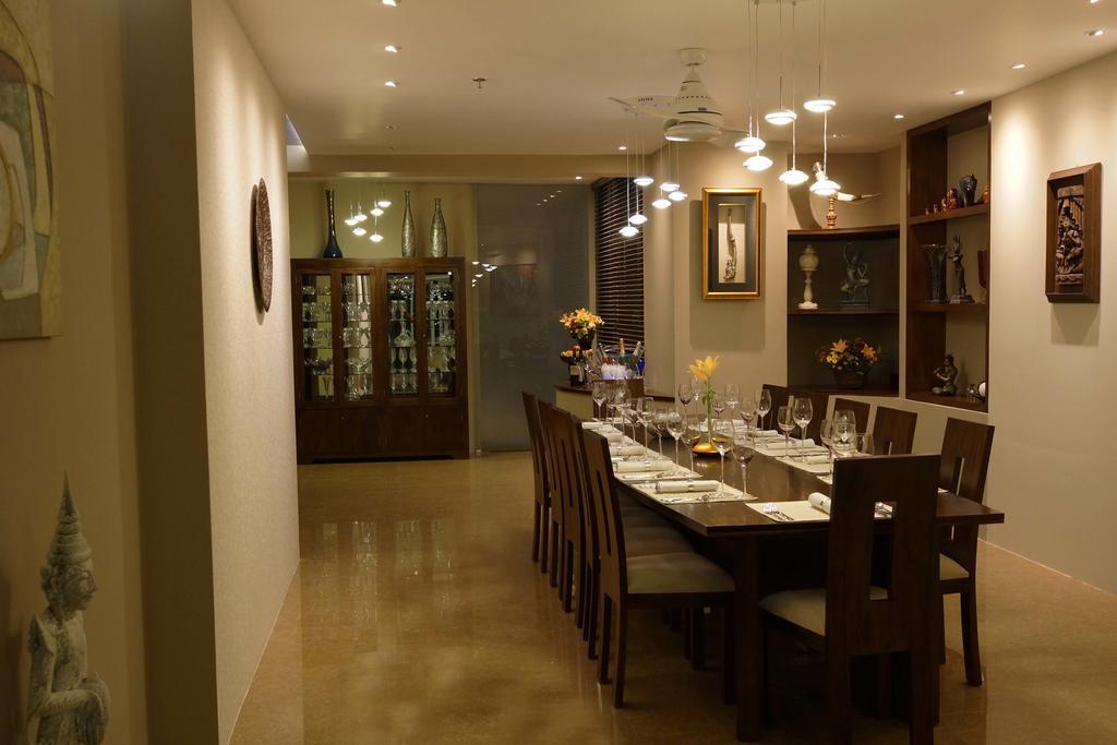 The Penthouse Above Sea Apartment Dehiwala-Mount Lavinia Luaran gambar