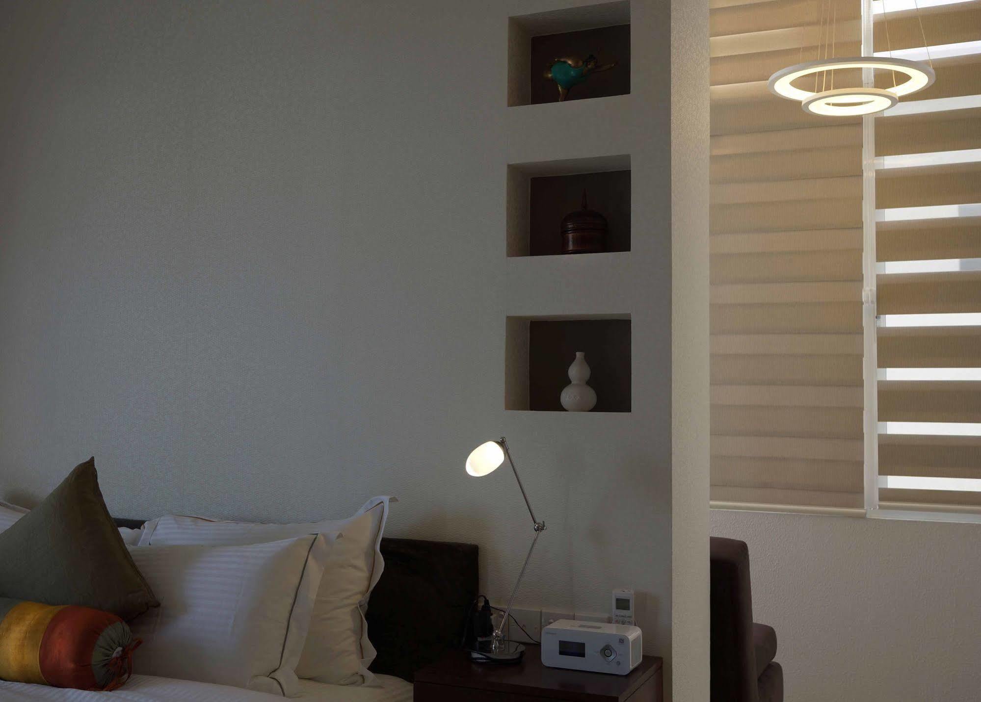 The Penthouse Above Sea Apartment Dehiwala-Mount Lavinia Luaran gambar
