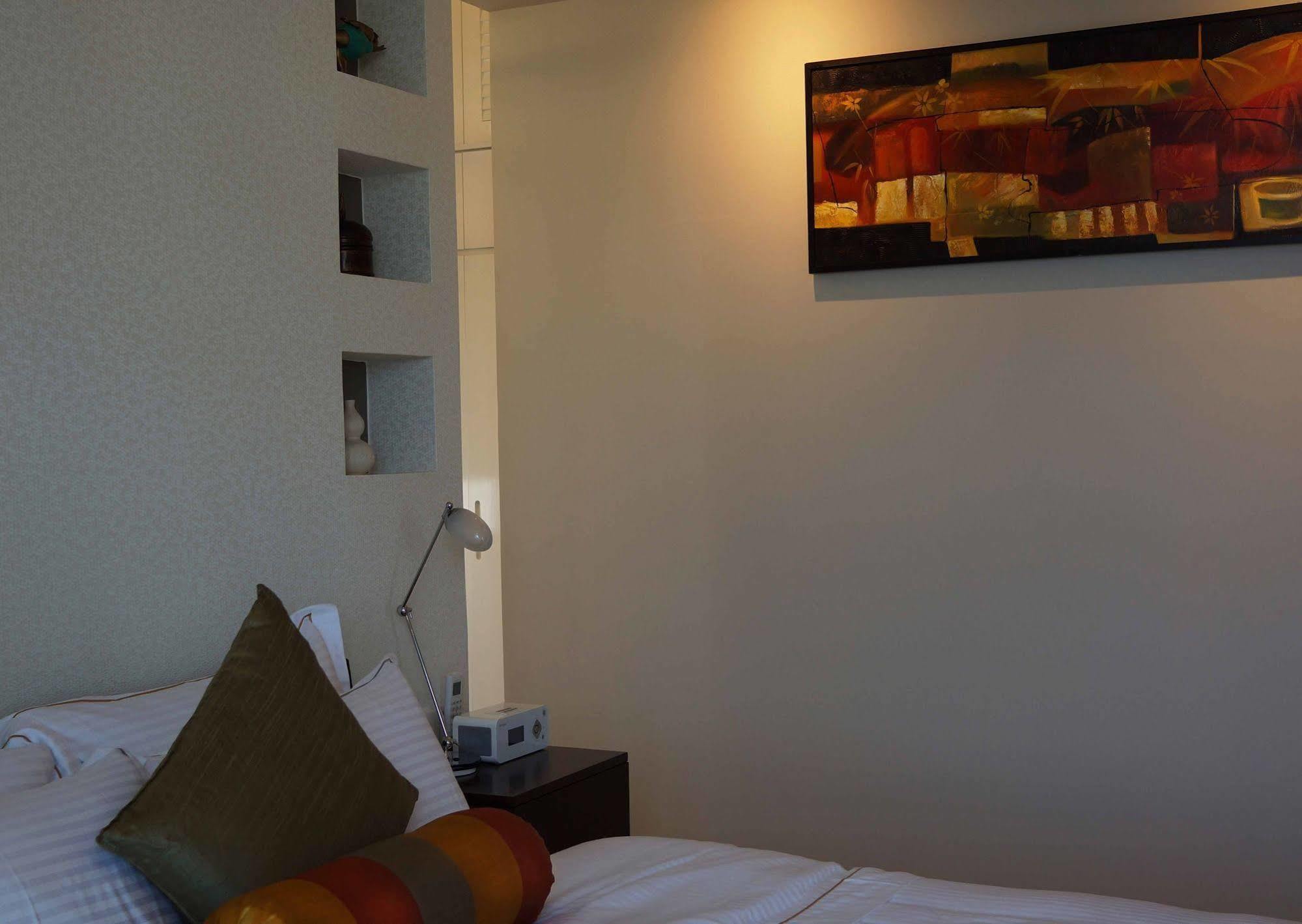 The Penthouse Above Sea Apartment Dehiwala-Mount Lavinia Luaran gambar