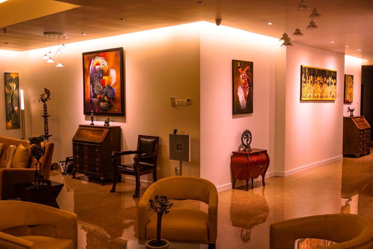 The Penthouse Above Sea Apartment Dehiwala-Mount Lavinia Luaran gambar